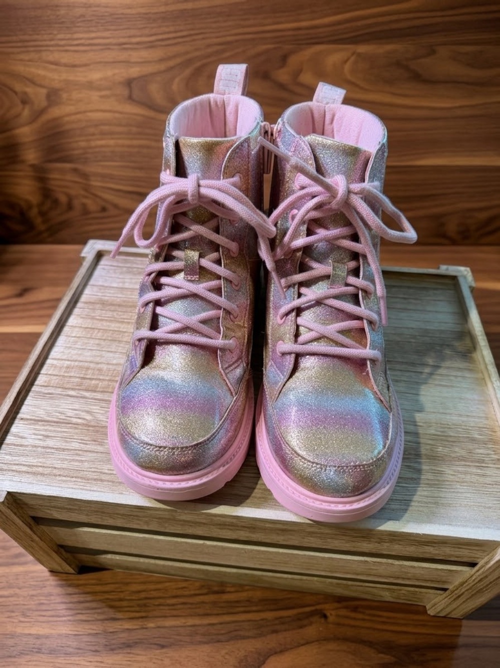 UGG Kids Classic Rainbow Glitter Lace-Up Boots, Sz 5